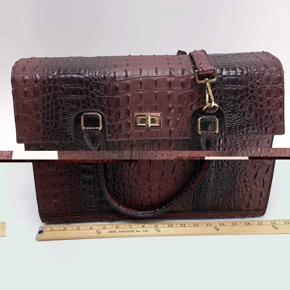 Savannah Heritage Faux Alligator Leather 15